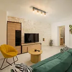 Oro By Istrialux Villa Kurili